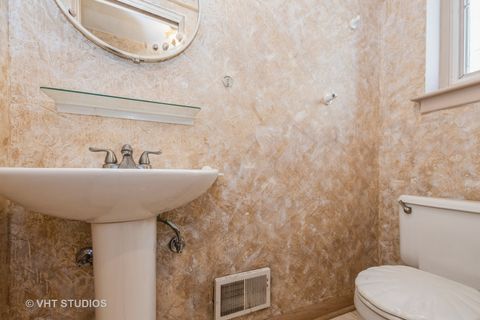 Tiny photo for 10057 S Bell Avenue, Chicago, IL 60643 (MLS # 12438262)