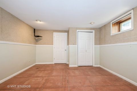 Tiny photo for 10057 S Bell Avenue, Chicago, IL 60643 (MLS # 12438262)