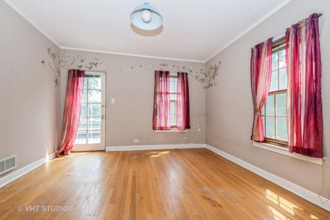 Tiny photo for 10057 S Bell Avenue, Chicago, IL 60643 (MLS # 12438262)