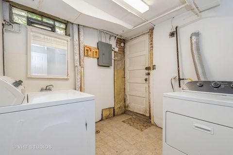 Tiny photo for 10057 S Bell Avenue, Chicago, IL 60643 (MLS # 12438262)