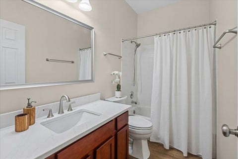 Tiny photo for 886 Cherry Creek Drive, Grayslake, IL 60030 (MLS # 12721889)