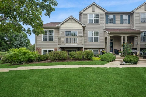 Tiny photo for 886 Cherry Creek Drive, Grayslake, IL 60030 (MLS # 12721889)