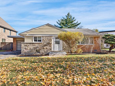 Photo of 199 S Linden Avenue, Elmhurst, IL 60126 (MLS # 12523786)