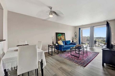 Tiny photo for 725 W Huntington Commons Road #416, Mount Prospect, IL 60056 (MLS # 12504963)