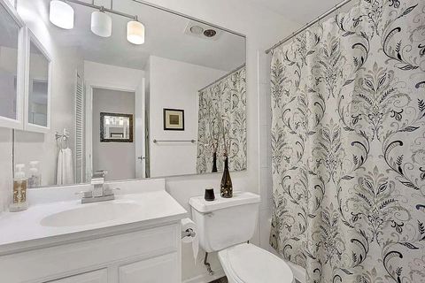 Tiny photo for 725 W Huntington Commons Road #416, Mount Prospect, IL 60056 (MLS # 12504963)