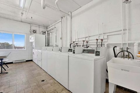 Tiny photo for 725 W Huntington Commons Road #416, Mount Prospect, IL 60056 (MLS # 12504963)