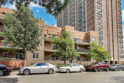Tiny photo for 4301 N Sheridan Road #202, Chicago, IL 60613 (MLS # 12460811)