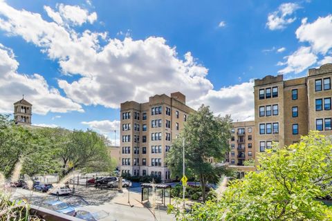 Tiny photo for 4301 N Sheridan Road #202, Chicago, IL 60613 (MLS # 12460811)