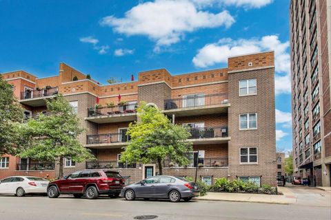 Tiny photo for 4301 N Sheridan Road #202, Chicago, IL 60613 (MLS # 12460811)