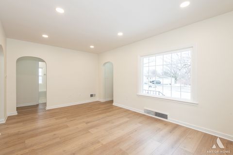 Tiny photo for 1015 Grandview Avenue, Lockport, IL 60441 (MLS # 12548078)