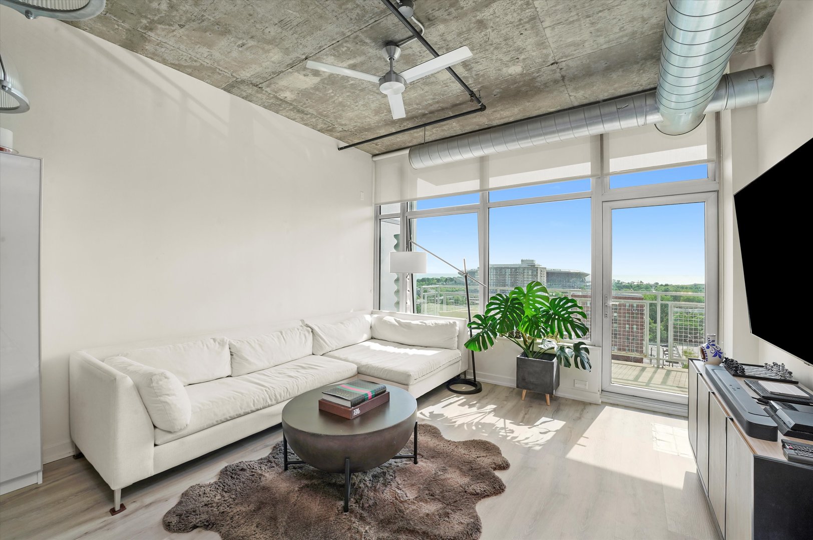 50 E 16th Street 1206