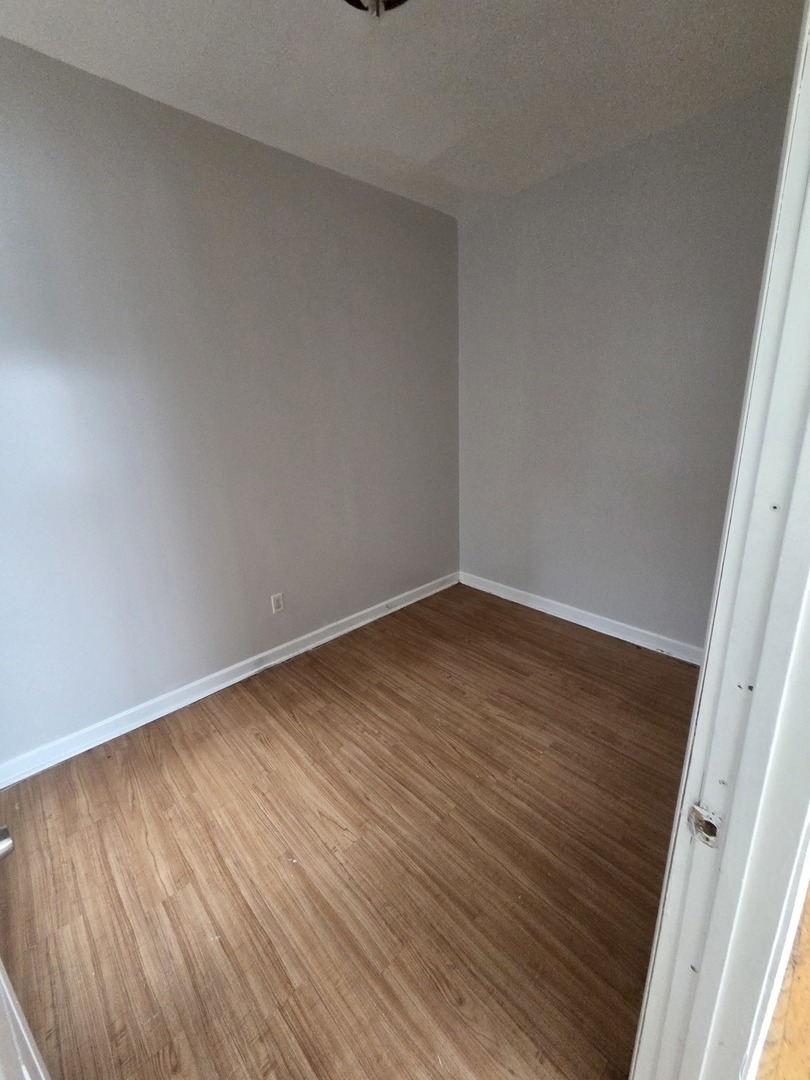 1130 S Albany Avenue