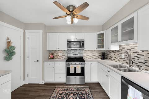 Tiny photo for 139 Cascade Drive, Indian Head Park, IL 60525 (MLS # 12684105)
