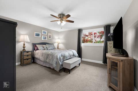 Tiny photo for 139 Cascade Drive, Indian Head Park, IL 60525 (MLS # 12684105)