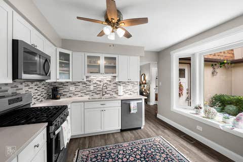Tiny photo for 139 Cascade Drive, Indian Head Park, IL 60525 (MLS # 12684105)