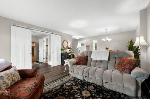 Tiny photo for 139 Cascade Drive, Indian Head Park, IL 60525 (MLS # 12684105)