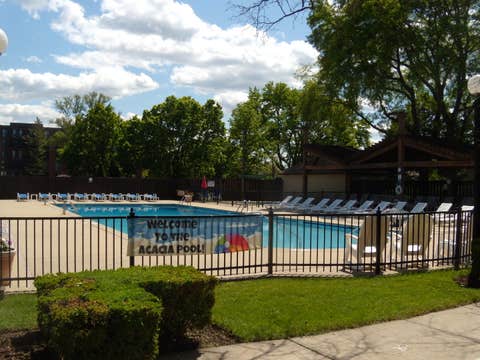 Tiny photo for 139 Cascade Drive, Indian Head Park, IL 60525 (MLS # 12684105)