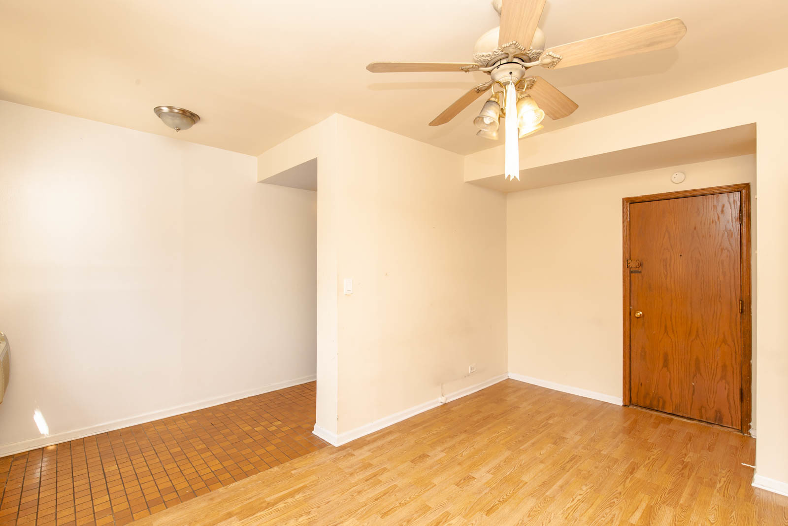 1504 N Dearborn Parkway 404