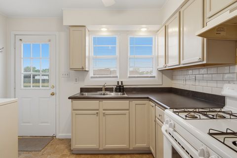 Tiny photo for 905 S 5th Street, DeKalb, IL 60115 (MLS # 12636638)