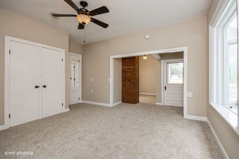 Tiny photo for 304 Buena Vista Avenue, Pekin, IL 61554 (MLS # 12425387)