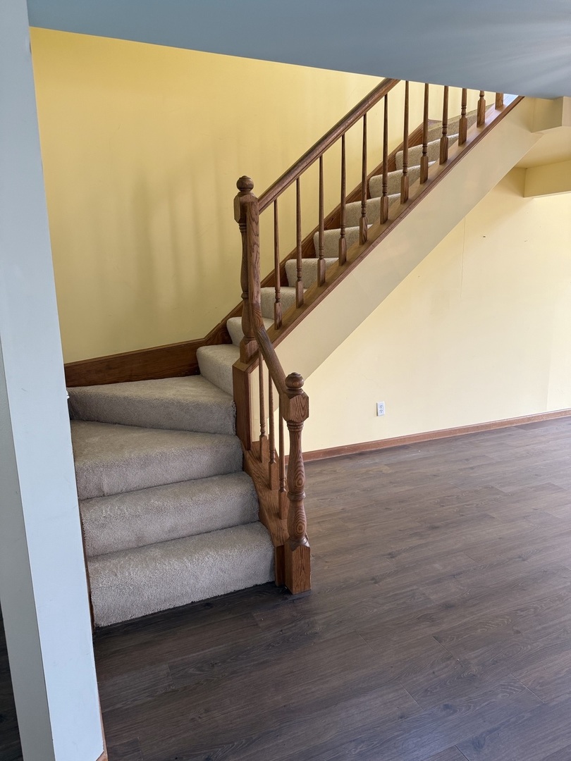 223 Williamsburg Court