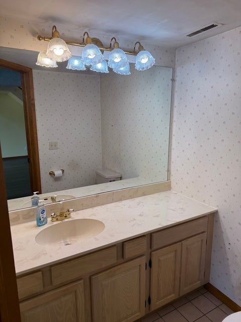Tiny photo for 223 Williamsburg Court, Montgomery, IL 60538 (MLS # 12653324)