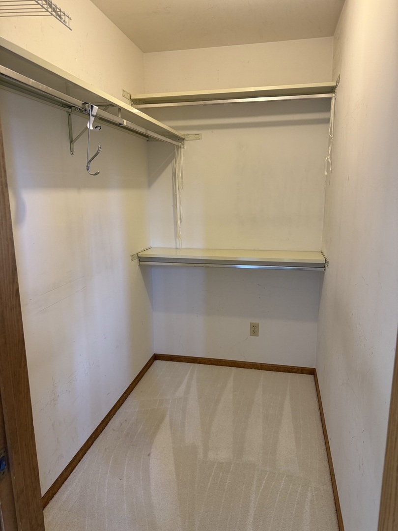 223 Williamsburg Court