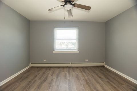 Tiny photo for 9958 S 84th Terrace #306, Palos Hills, IL 60465 (MLS # 12556353)