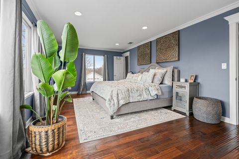 Tiny photo for 340 Stonehurst Lane, Roselle, IL 60172 (MLS # 12628719)