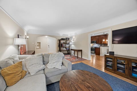 Tiny photo for 344 S Maple Avenue #2B, Oak Park, IL 60302 (MLS # 12723926)