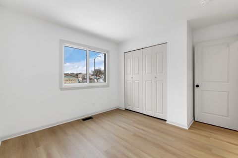 Tiny photo for 1006 Foxworth Boulevard, Lombard, IL 60148 (MLS # 12596698)