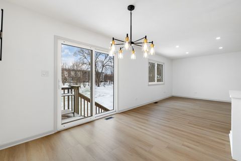 Tiny photo for 1006 Foxworth Boulevard, Lombard, IL 60148 (MLS # 12596698)