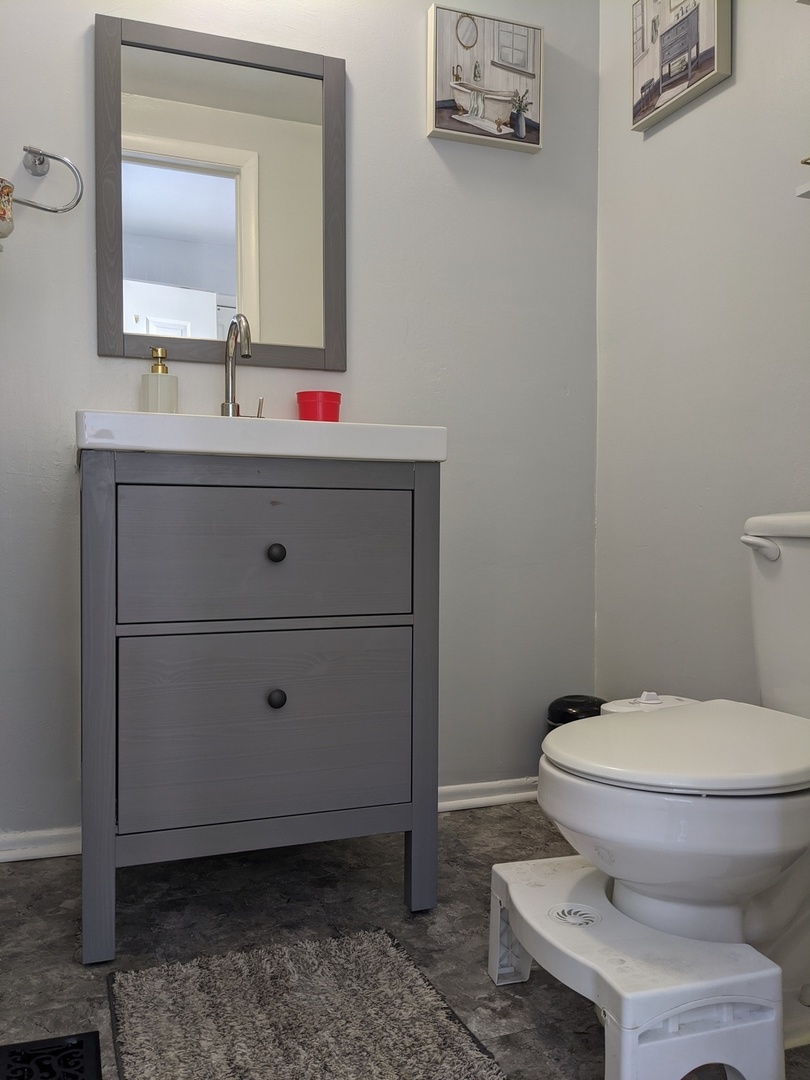 791 Lakeside Circle Drive