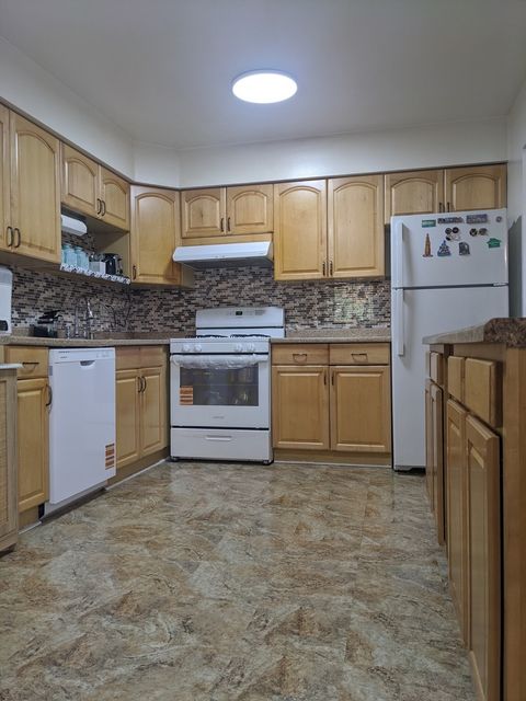 Tiny photo for 791 Lakeside Circle Drive, Wheeling, IL 60090 (MLS # 12475462)