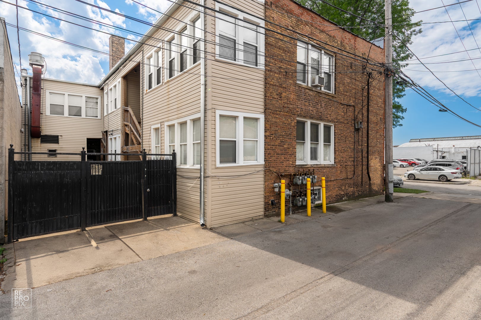 5256 W Irving Park Road