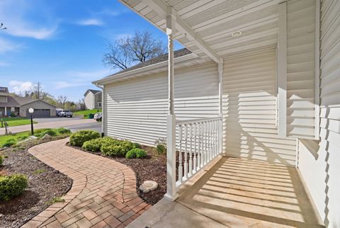 Tiny photo for 11497 Ridgecrest Drive, Roscoe, IL 61073 (MLS # 12637309)