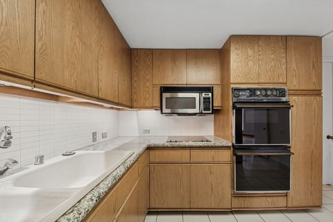 Tiny photo for 950 N Michigan Avenue #3104, Chicago, IL 60611 (MLS # 12514098)