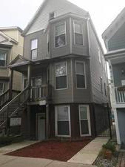 1236 W Oakdale Avenue 1R Chicago IL 60657