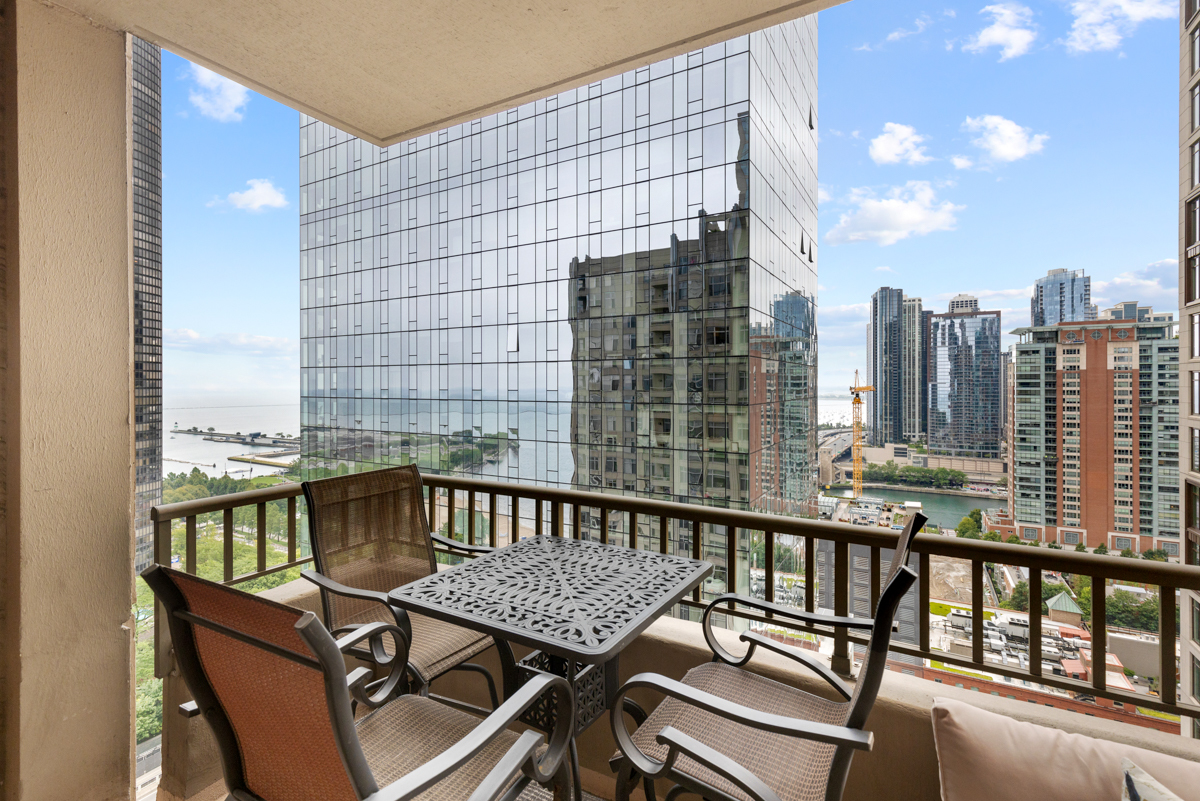 530 N LAKE SHORE Drive 2408