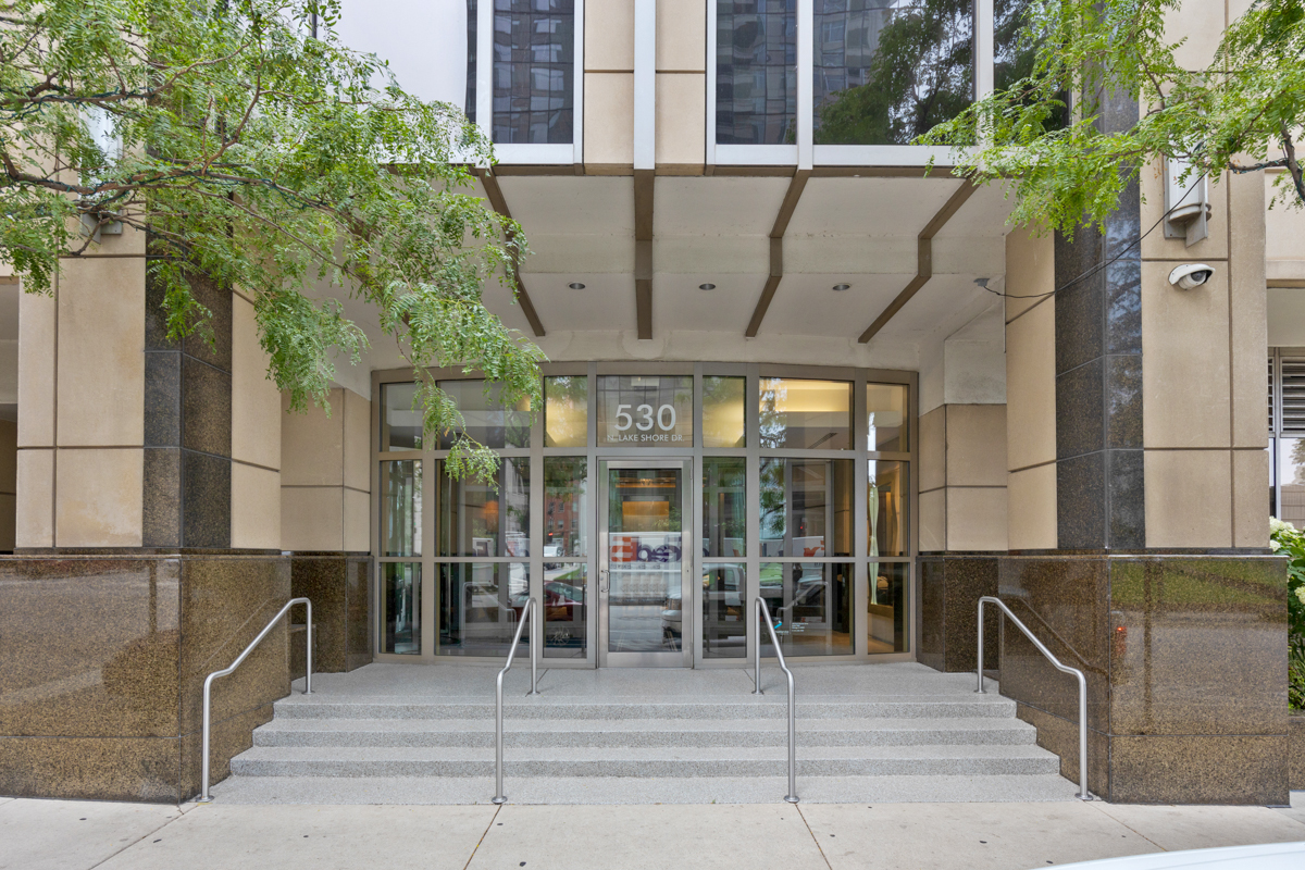 530 N LAKE SHORE Drive 2408