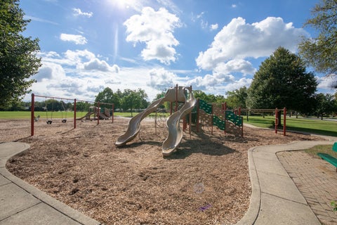 Tiny photo for 502 W Lonnquist Boulevard, Mount Prospect, IL 60056 (MLS # 12788388)
