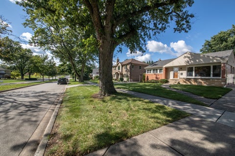 Tiny photo for 502 W Lonnquist Boulevard, Mount Prospect, IL 60056 (MLS # 12788388)