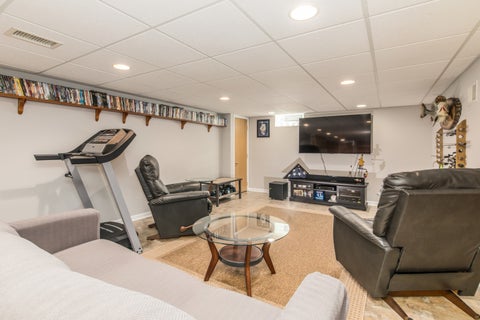 Tiny photo for 502 W Lonnquist Boulevard, Mount Prospect, IL 60056 (MLS # 12788388)