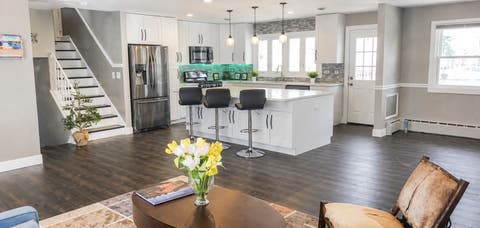 Tiny photo for 1915 N Chestnut Avenue, Arlington Heights, IL 60004 (MLS # 12730209)