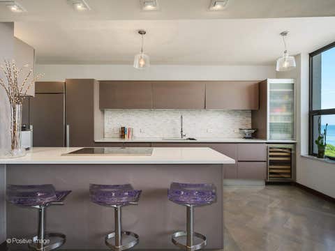 Tiny photo for 1040 N Lake Shore Drive #7C, Chicago, IL 60611 (MLS # 12674926)