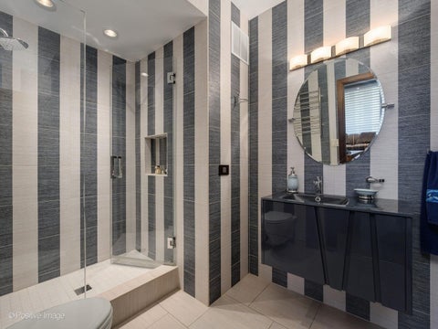 Tiny photo for 1040 N Lake Shore Drive #7C, Chicago, IL 60611 (MLS # 12674926)