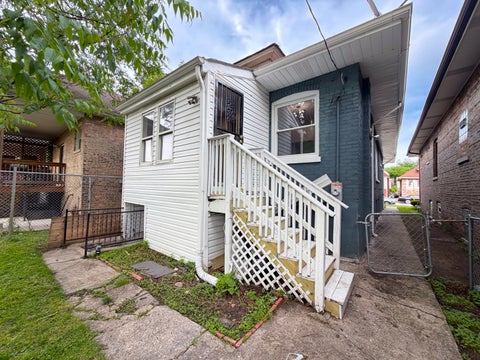 Tiny photo for 7618 S Carpenter Street, Chicago, IL 60620 (MLS # 12677267)