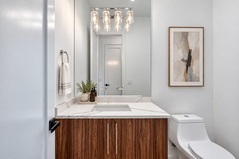 Tiny photo for 1006 E 41st Street, Chicago, IL 60653 (MLS # 12774843)