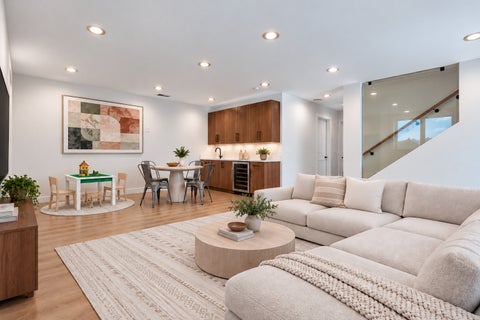 Tiny photo for 1006 E 41st Street, Chicago, IL 60653 (MLS # 12774843)