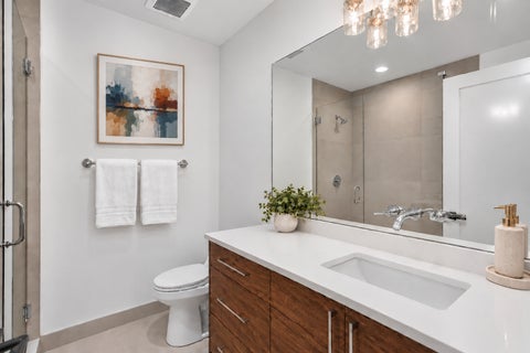 Tiny photo for 1006 E 41st Street, Chicago, IL 60653 (MLS # 12774843)
